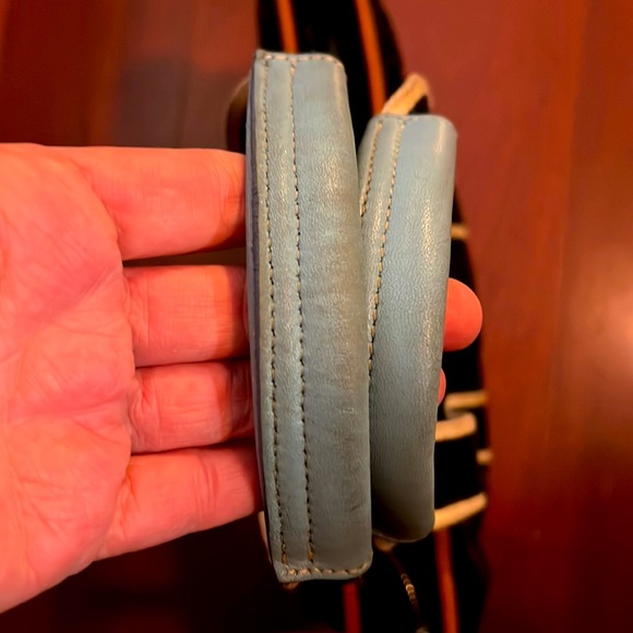 Coach bag gently worn see pics - Picture 4 of 5